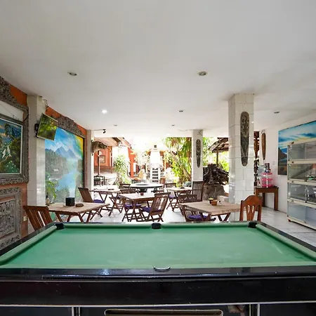 Urbanview Hotel Grand Pudjawan Near Kuta Beach