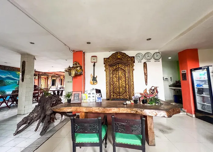 Urbanview Grand Pudjawan Near