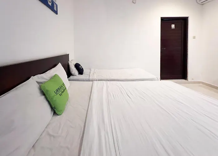 Urbanview Grand Pudjawan Near Hotel 3*