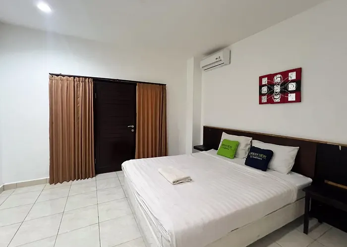 Urbanview Grand Pudjawan Near 3* Kuta Lombok