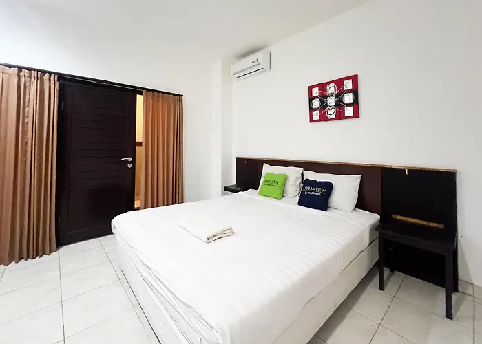 Urbanview Grand Pudjawan Near