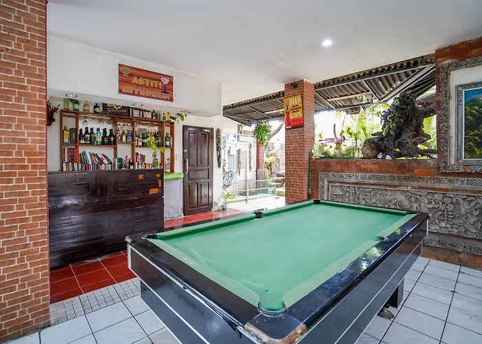 فندق Urbanview Grand Pudjawan Near كوتا