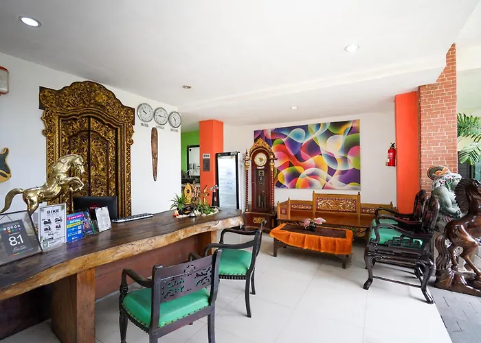 Urbanview Grand Pudjawan Near 3* كوتا