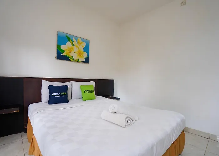 Urbanview Grand Pudjawan Near 3* كوتا