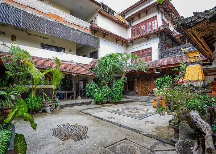 Urbanview Grand Pudjawan Near