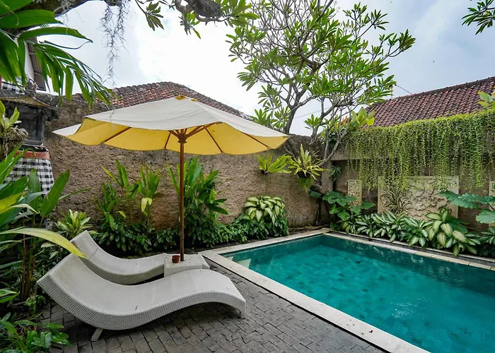 Urbanview Grand Pudjawan Near 3* كوتا