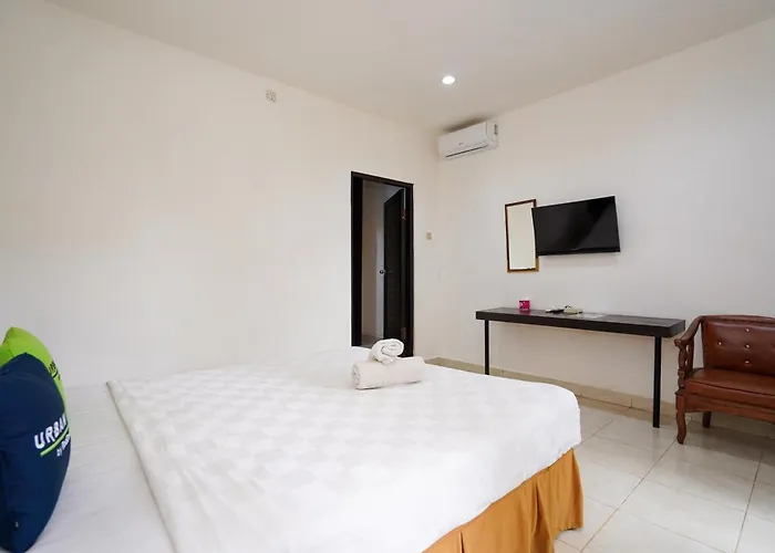 Urbanview Grand Pudjawan Near 3* كوتا