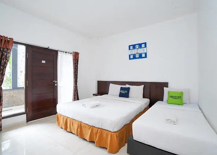 فندق Urbanview Grand Pudjawan Near 3*